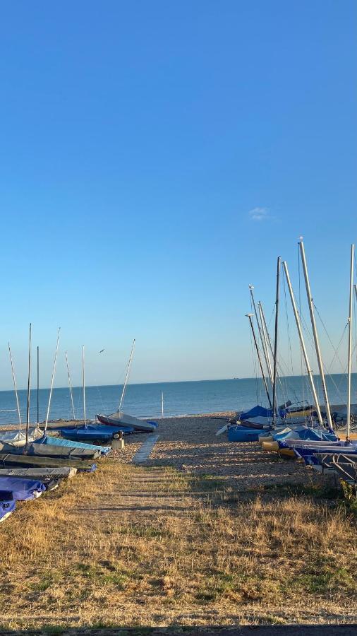 Bexhill Sea Stay Flat 2 Εξωτερικό φωτογραφία